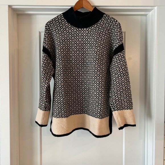 J. Jill Sweaters - Like New J.Jill Geometric Mock-Neck Sweater Black/Tan Size L
